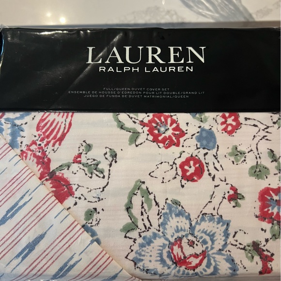 Bundle of Ralph Lauren Lucie bedding sheet set and duvet cover set 7 pieces set - Picture 8 of 12